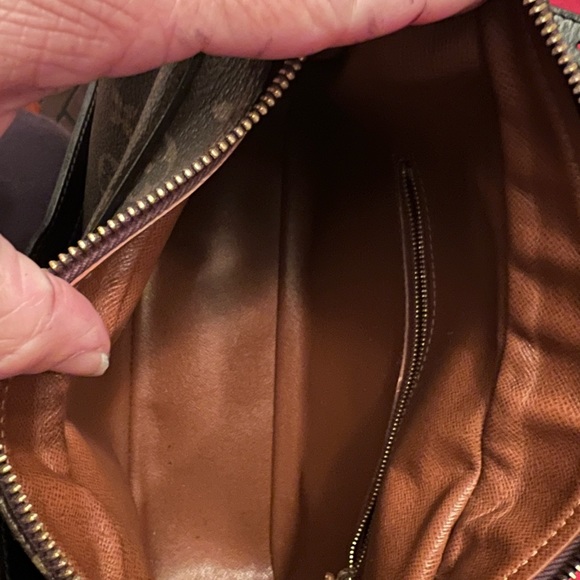 Authentic LV Boulogne purse - Picture 7 of 16